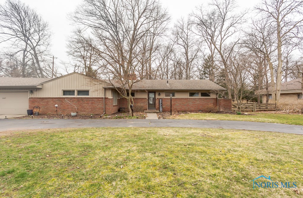 1507 Park Ridge Lane