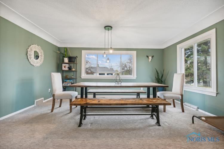3927 Pickle Road