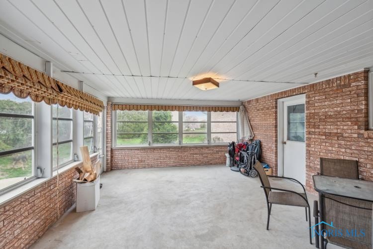 3927 Pickle Road