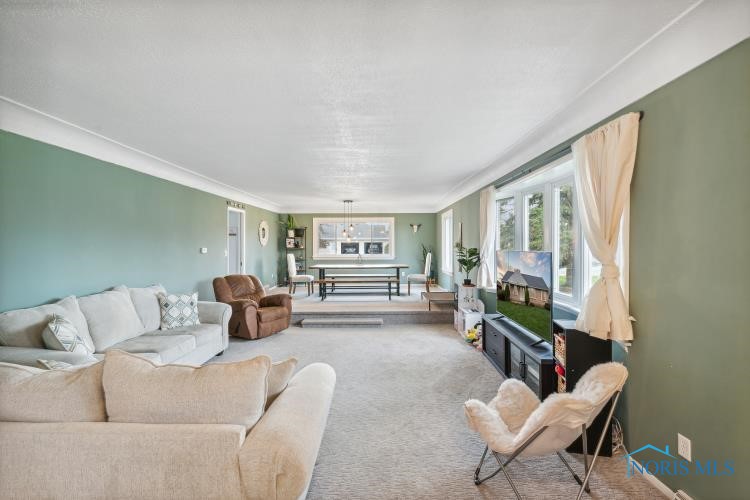 3927 Pickle Road