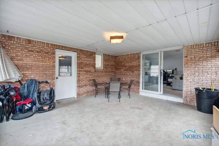 3927 Pickle Road