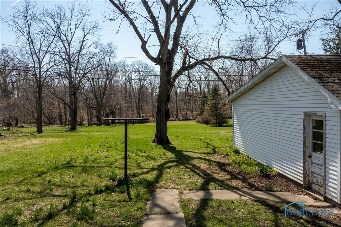 207 W Front Street
