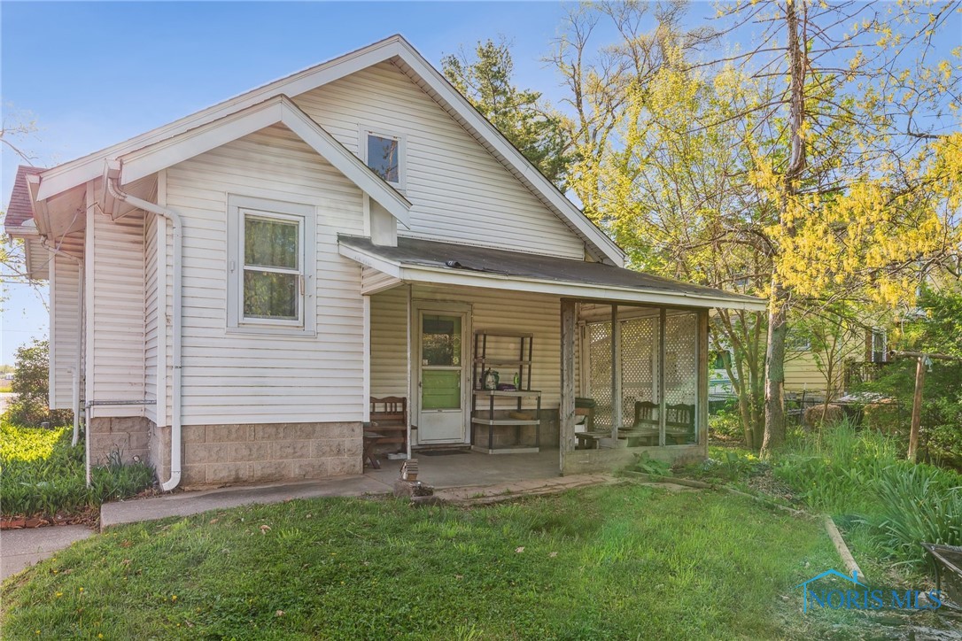 29157 East Broadway Street