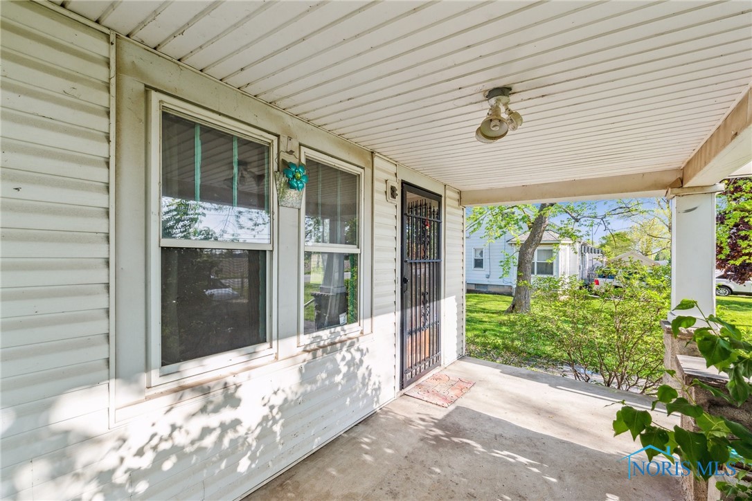 29157 East Broadway Street