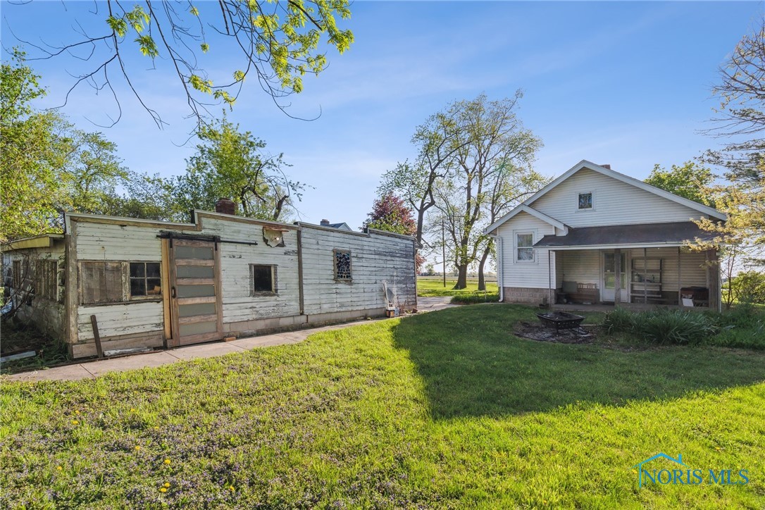 29157 East Broadway Street