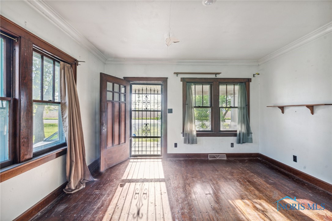 29157 East Broadway Street