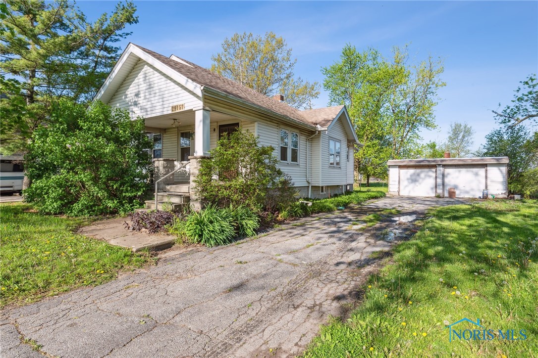 29157 East Broadway Street