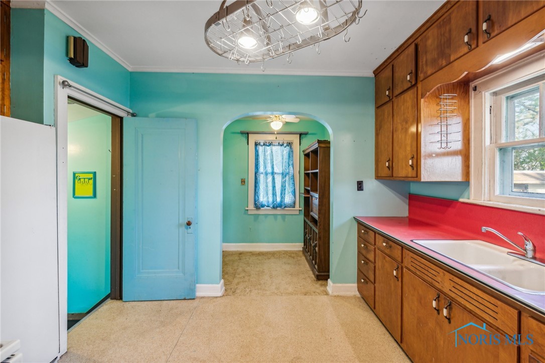 29157 East Broadway Street