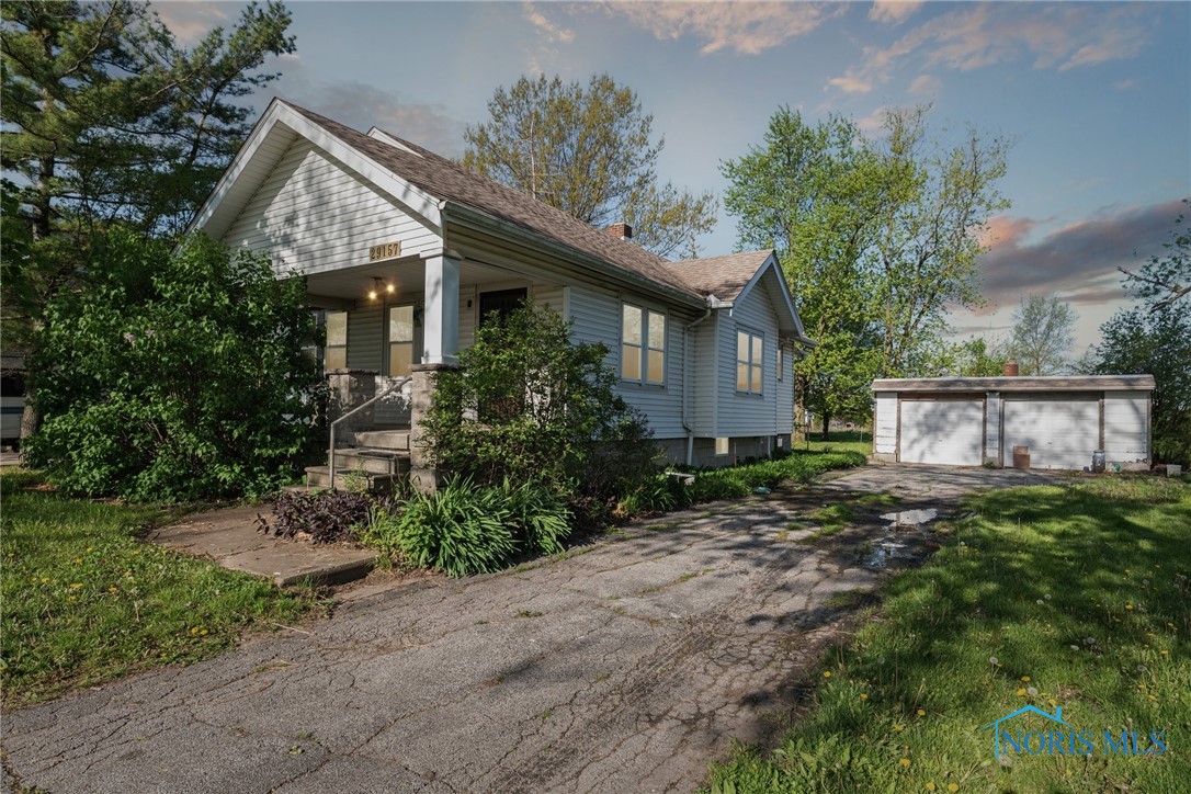 29157 East Broadway Street