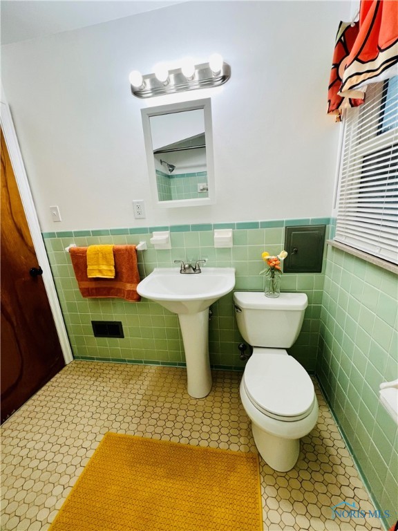 2521 Lambert Drive