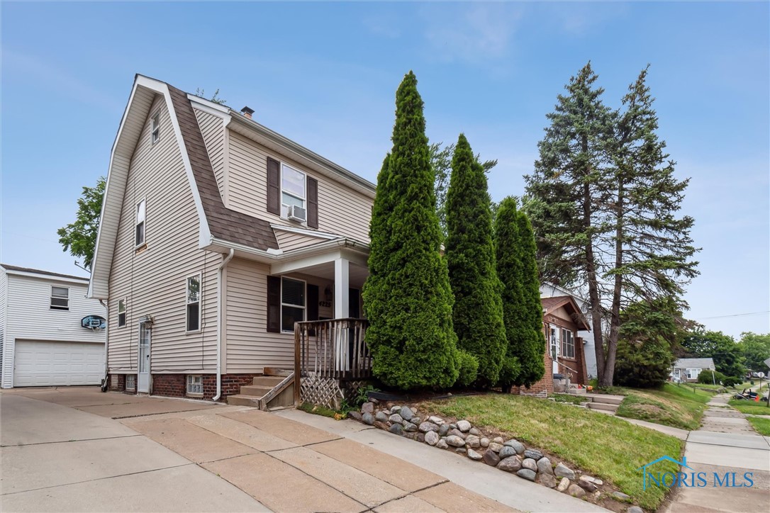 4225 Asbury Drive