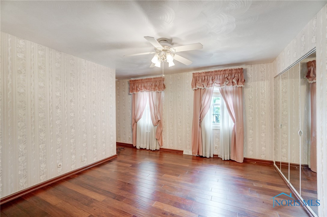 6444 Antoinette Lane