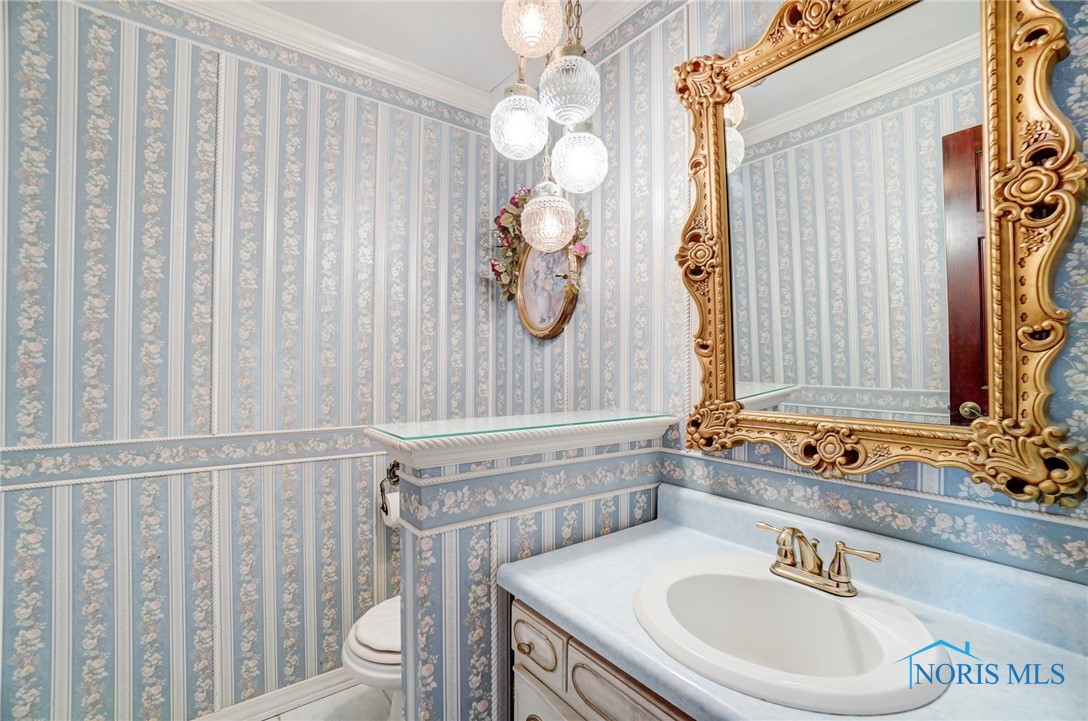 6444 Antoinette Lane