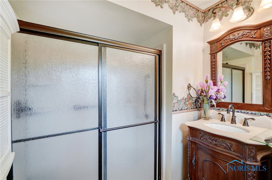 6444 Antoinette Lane