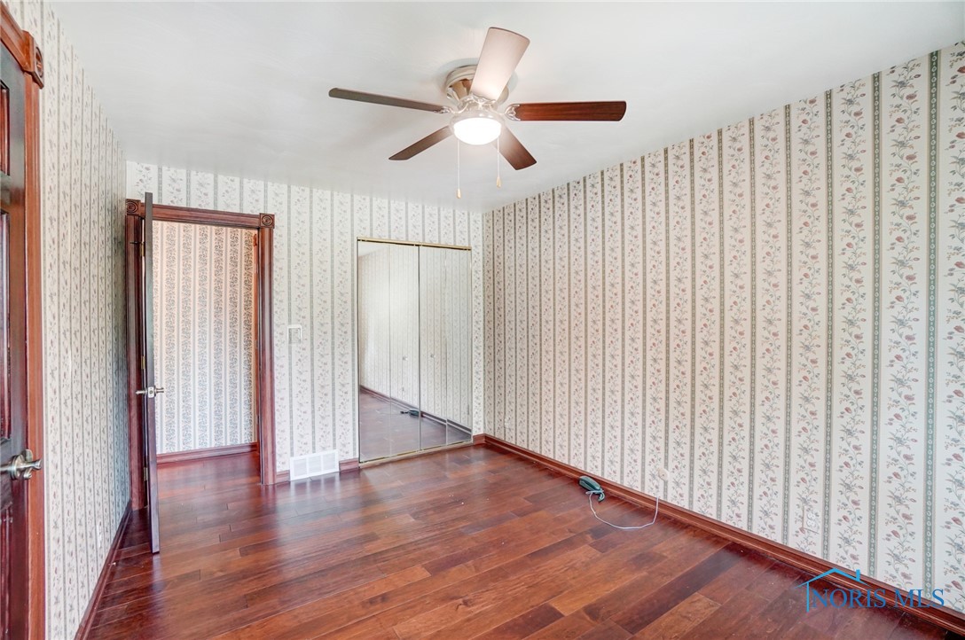 6444 Antoinette Lane