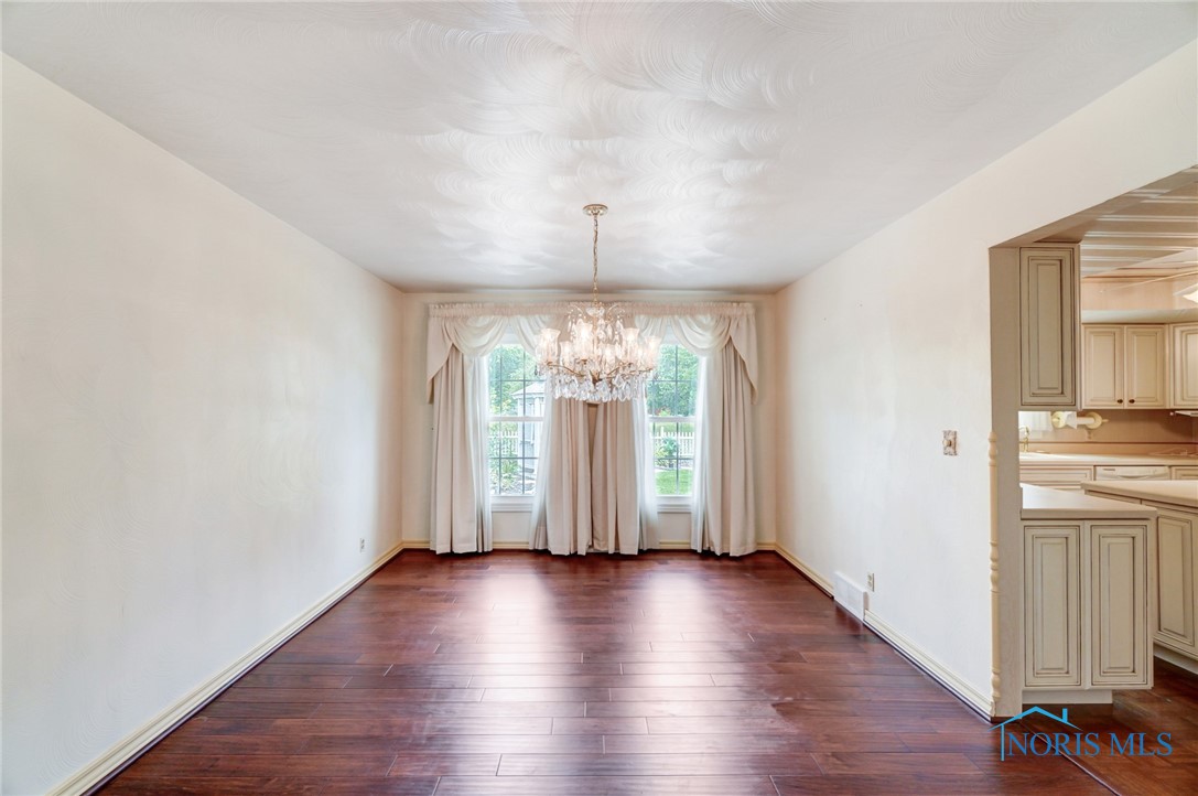 6444 Antoinette Lane