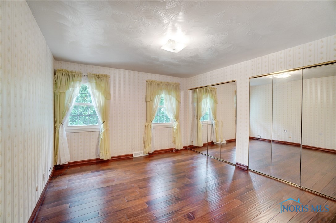 6444 Antoinette Lane