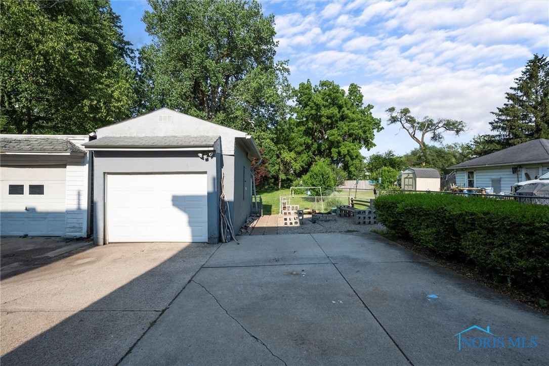 3824 Willys Parkway
