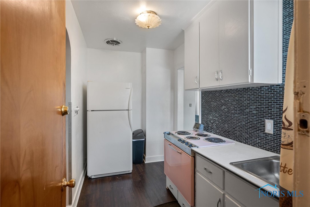 438 Pasadena Boulevard