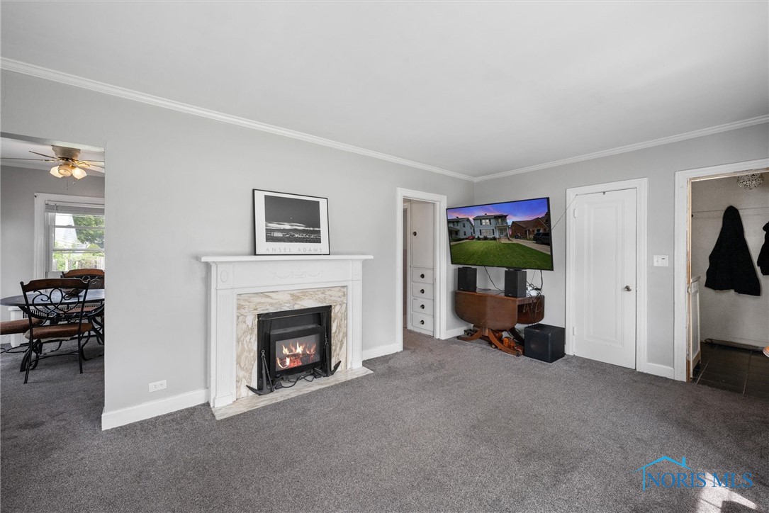 438 Pasadena Boulevard