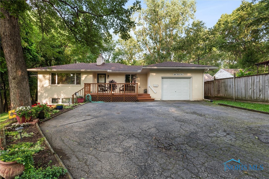 823 Wylie Avenue