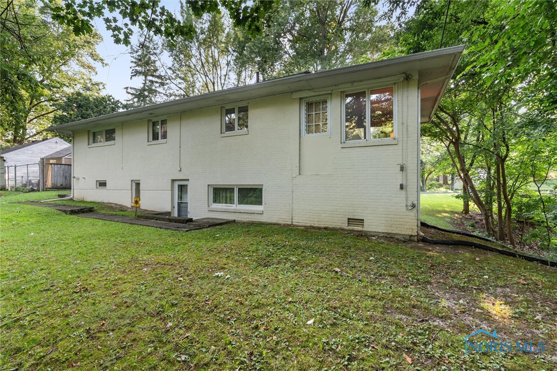 823 Wylie Avenue