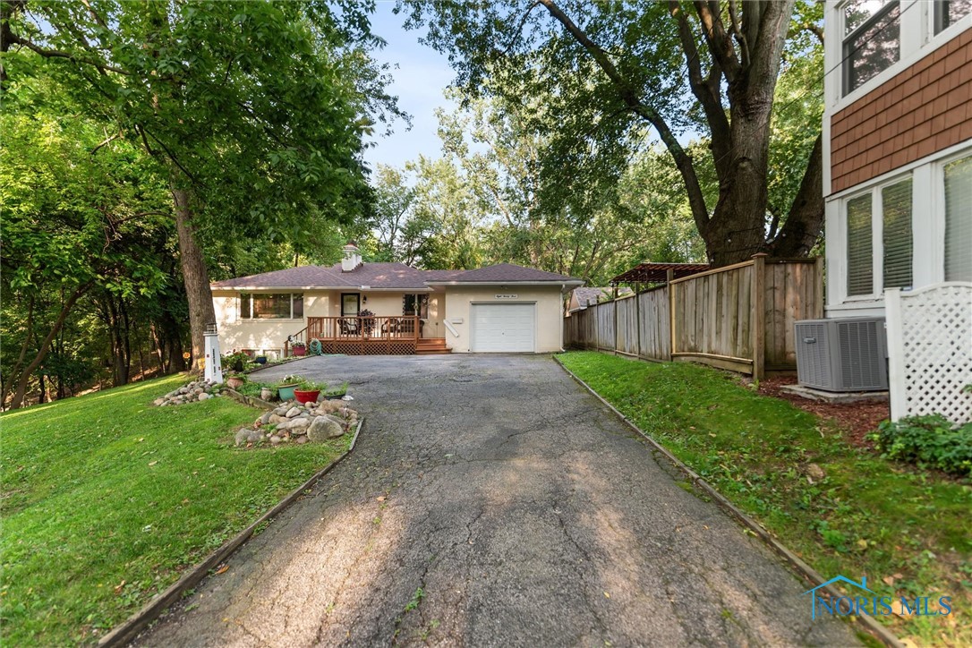 823 Wylie Avenue