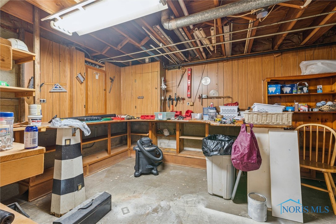 823 Wylie Avenue