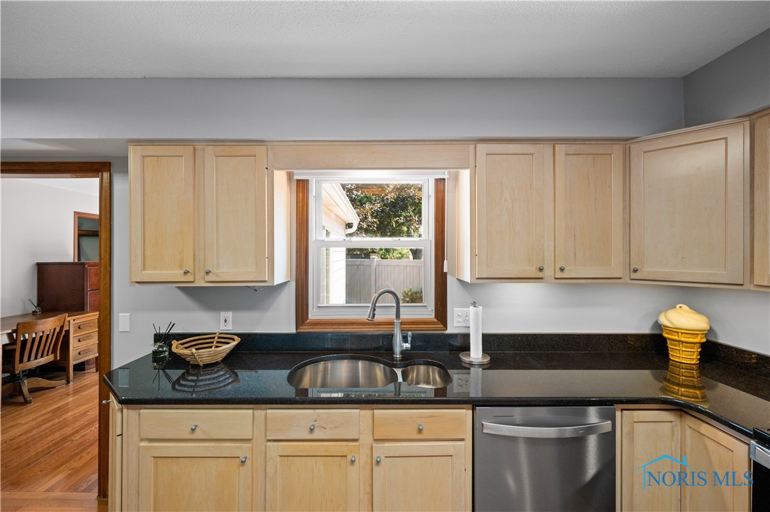 401 Orchard View Drive