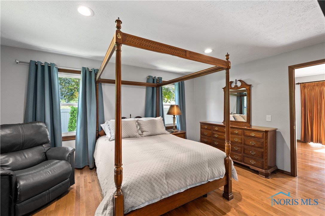 401 Orchard View Drive