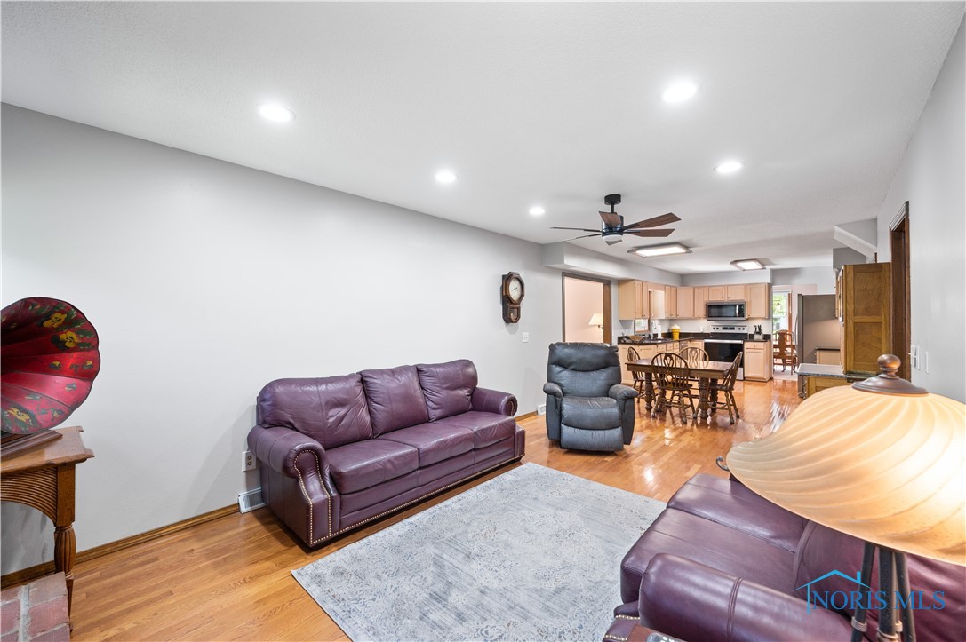 401 Orchard View Drive