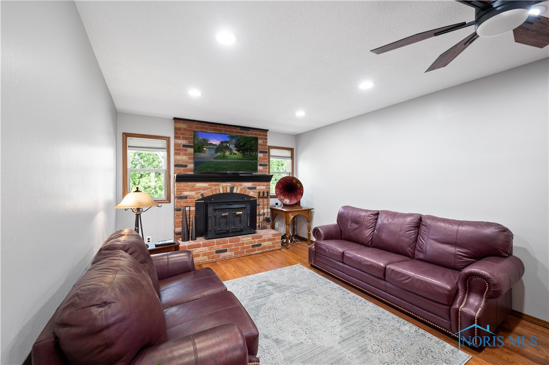 401 Orchard View Drive