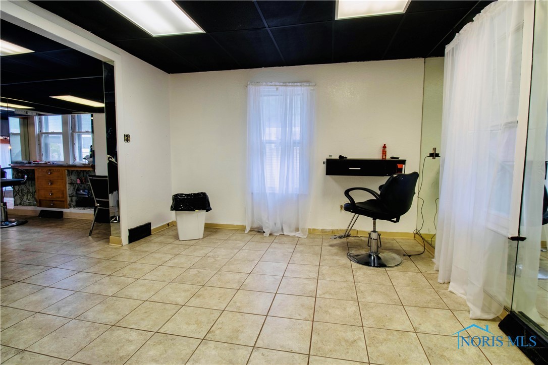 1339 W Sylvania Avenue
