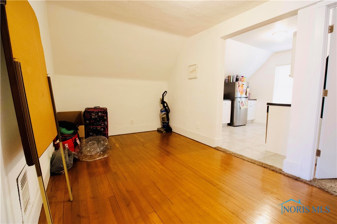 1339 W Sylvania Avenue
