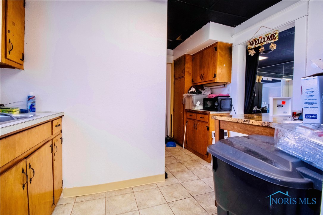 1339 W Sylvania Avenue