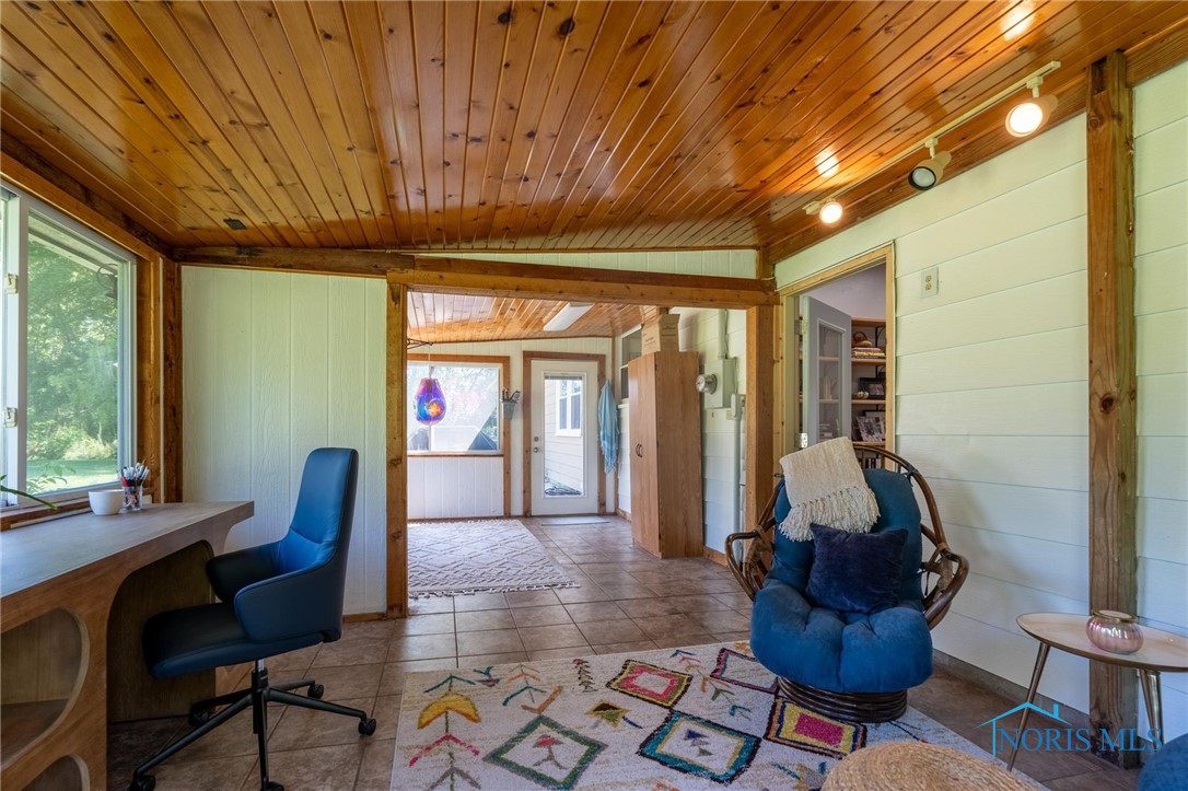 9252 Maumee Western Road
