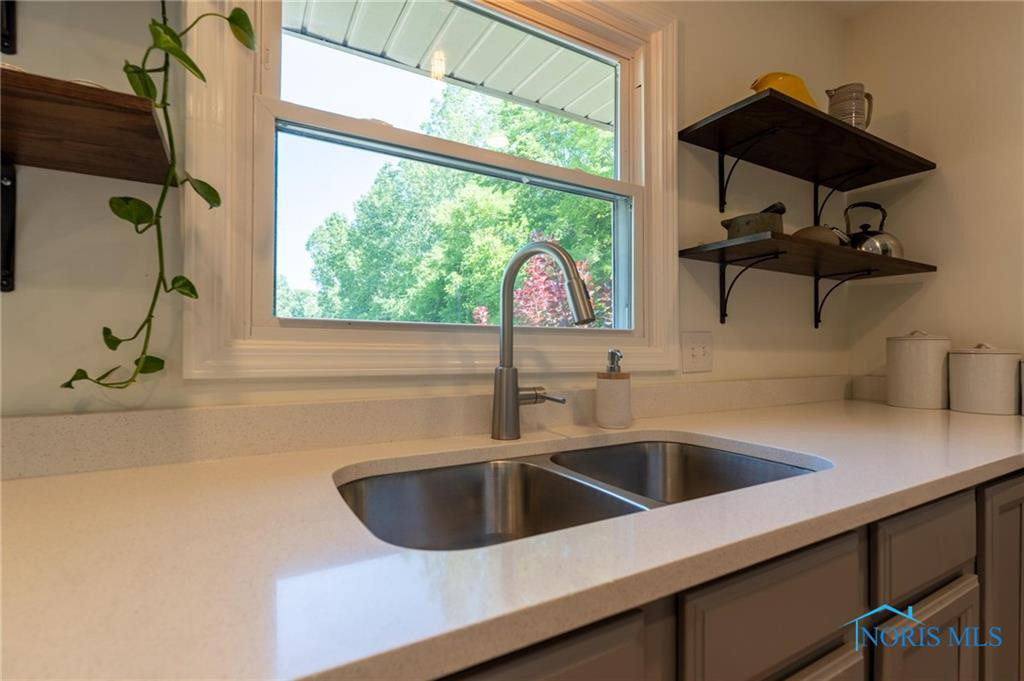 9252 Maumee Western Road