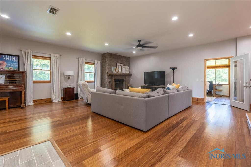 9252 Maumee Western Road