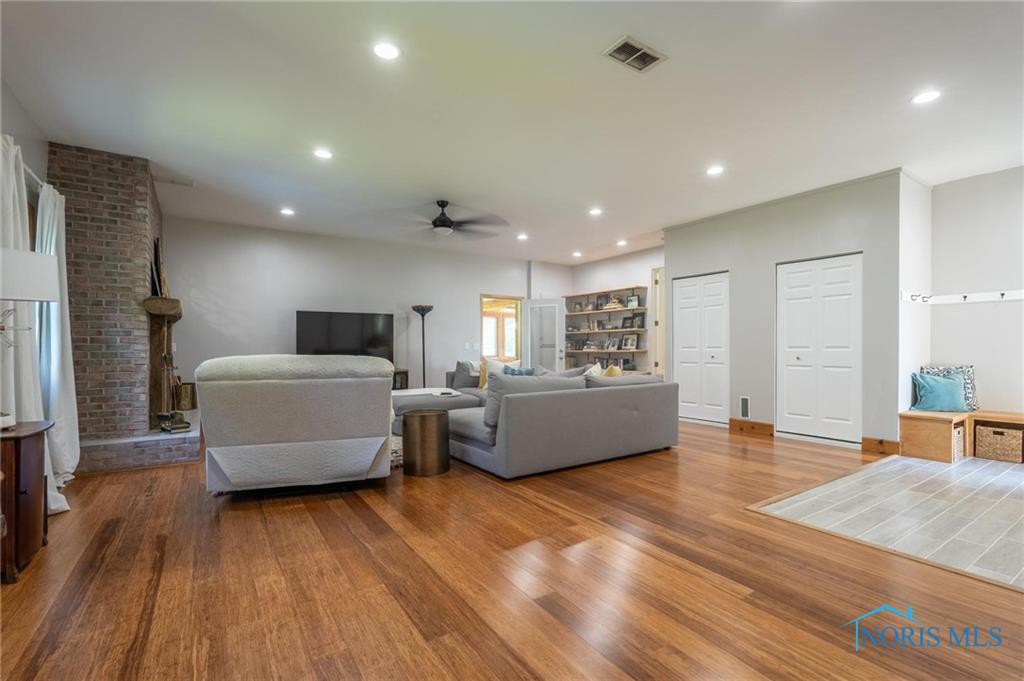 9252 Maumee Western Road