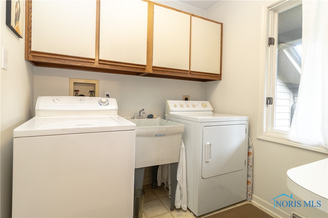 6810 Carrietowne Lane 6810