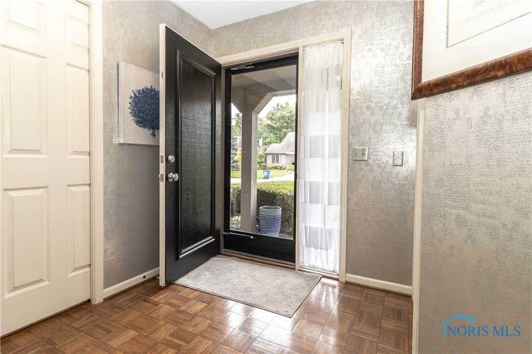 6810 Carrietowne Lane 6810