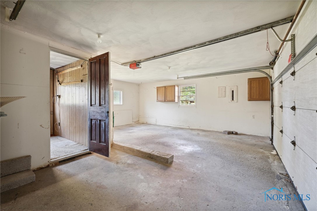 1914 Green Valley Drive