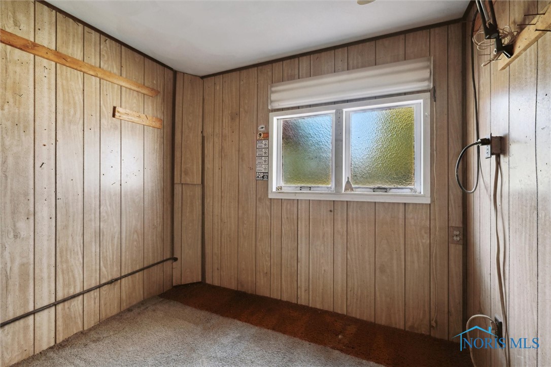 1914 Green Valley Drive