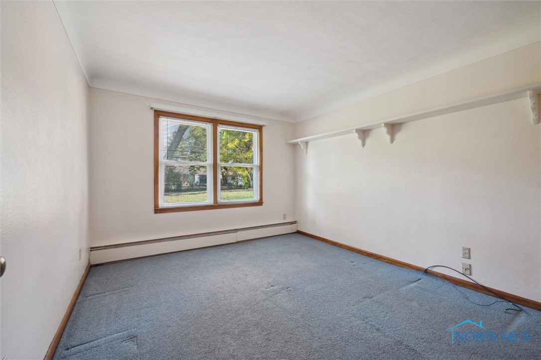 1914 Green Valley Drive