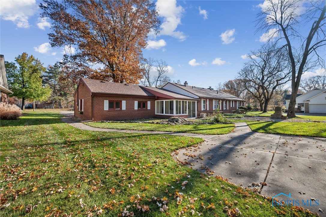 1914 Green Valley Drive