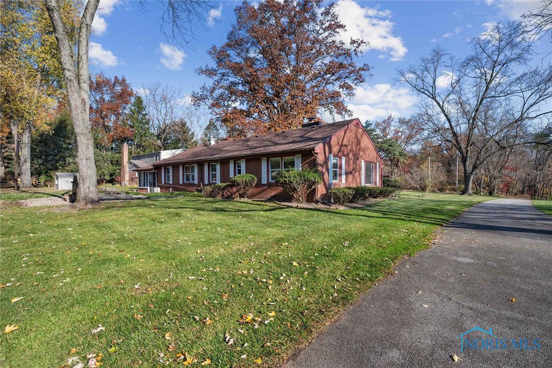 1914 Green Valley Drive