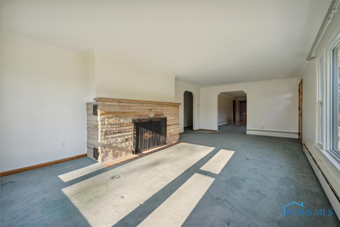 1914 Green Valley Drive