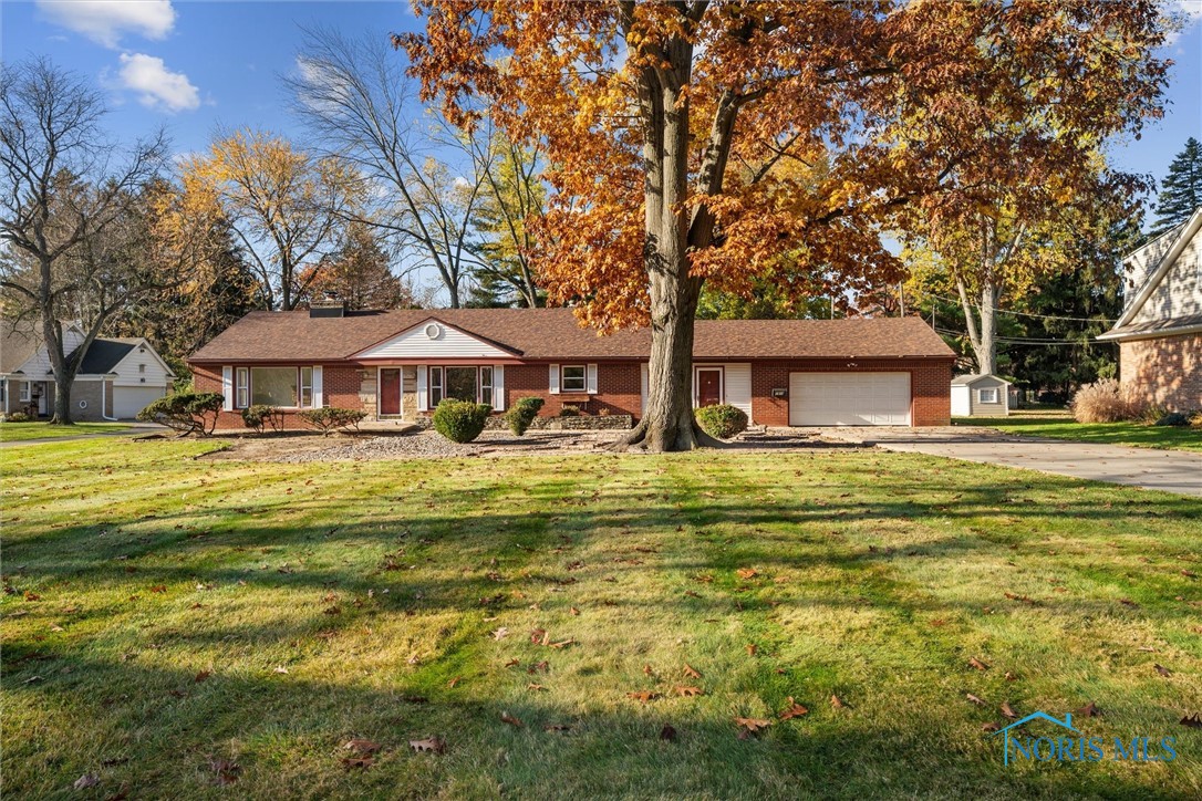 1914 Green Valley Drive