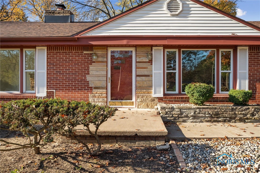 1914 Green Valley Drive