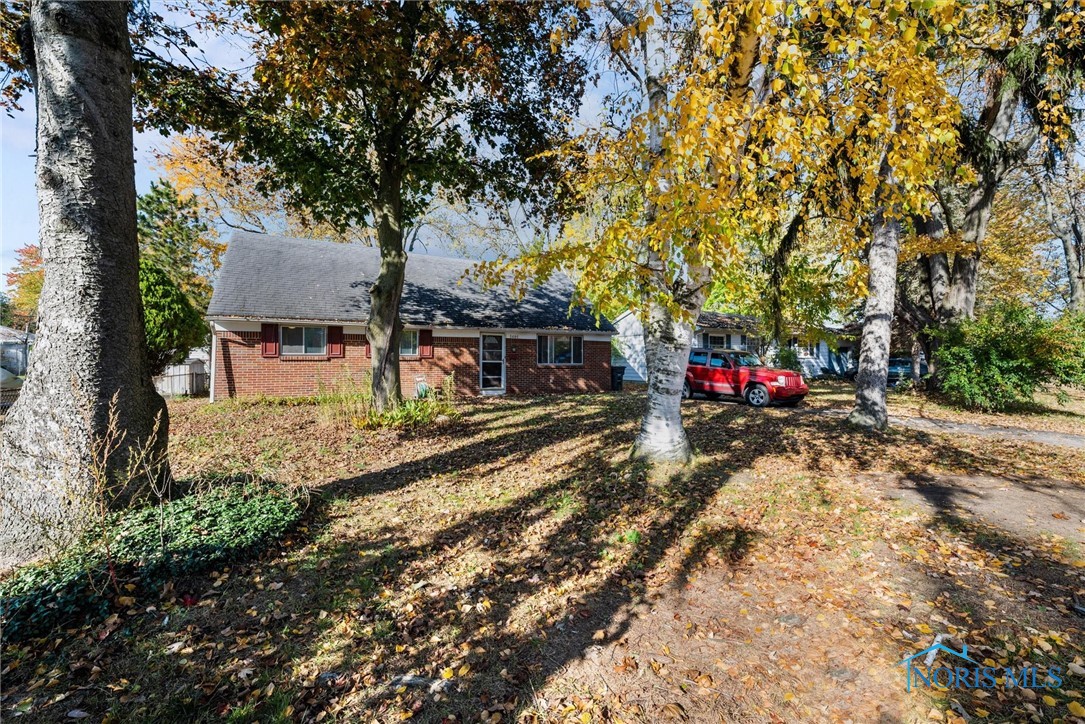 5605 Fenwick Drive